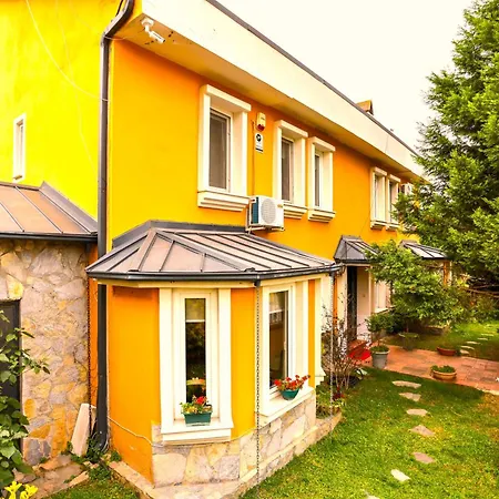 Villa Sapanca Butik Konukevi-Sari Ev 萨潘贾