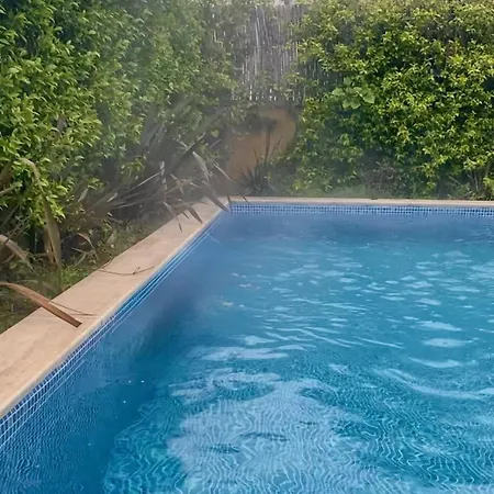 Villa Butik Konukevi-sari Ev *